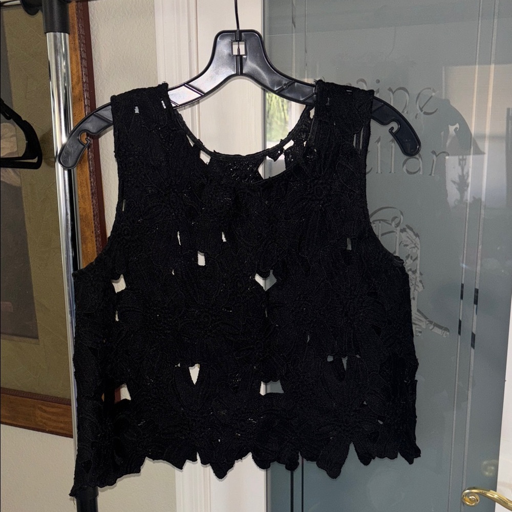 Boutique Chic Black Sleeveless Crochet Top